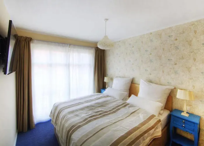 Ξενοδοχείο με διαμερίσματα Luisa 4*